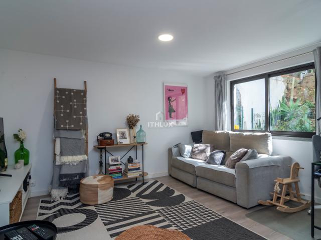 Apartamento com Fantástico Terraço em Cascais