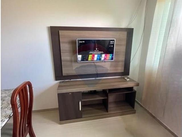 Apartamento com mobília para locação em Enseadas Dos Corais!