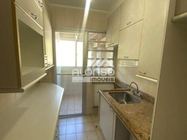 Apartamento com Sacada e Vaga Coberta no Jardim Ester FABIO 25857