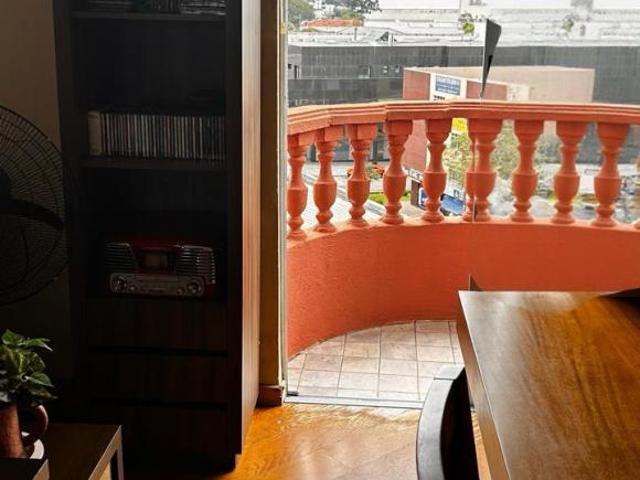 Apartamento com Suíte e Sacada no Novo Mundo