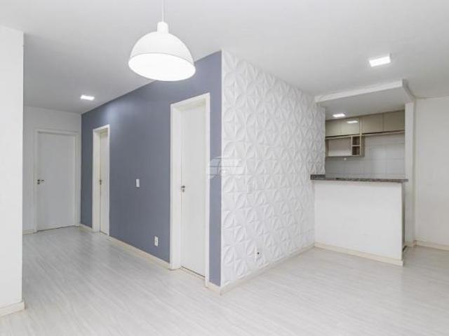 Apartamento com Suíte, Sacada com Churrasqueira e Vaga de Garagem no Xaxim
