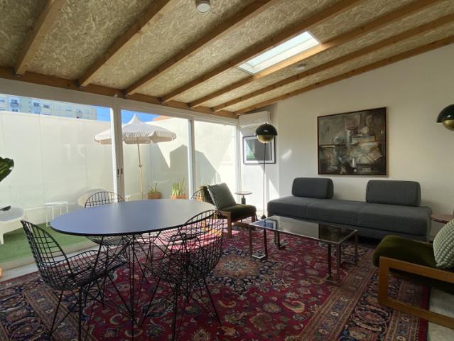 Apartamento com Pateo em Marvila, 2 wc e 2 salas