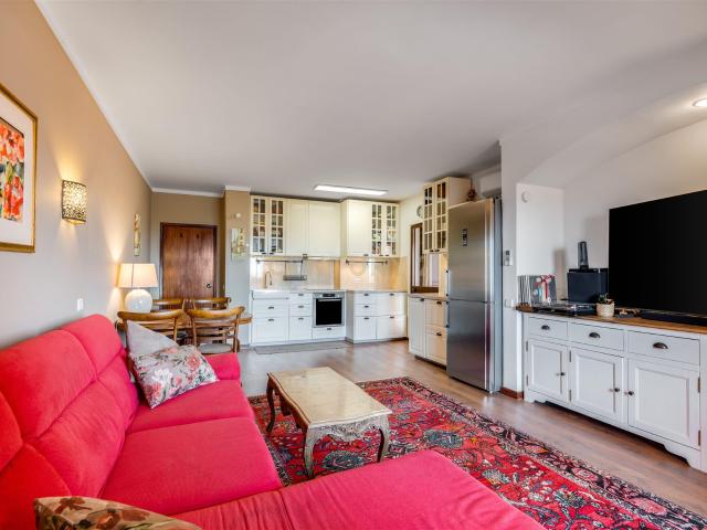 Apartamento com piscina, elevador e vista mar, no centro de. 85m² Albufeira e Olhos de Água