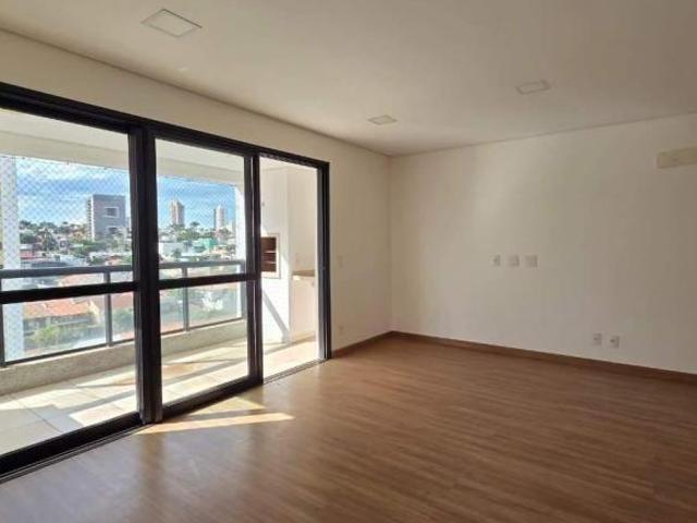 Apartamento com planejados andar alto no Gaudí