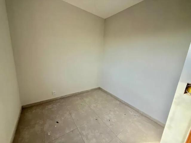 Apartamento com área privativa em U, 3 Quartos e 1 banheiro à Venda, 130 m² por R$ 400.000