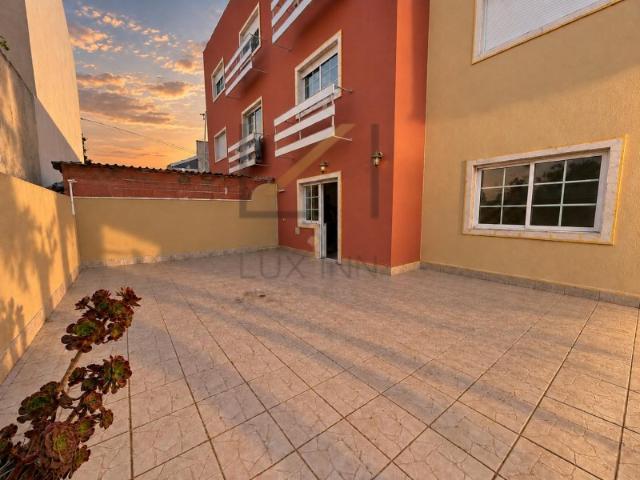 Apartamento com terraço de 40 m² nos Moinhos da Funcheira Amadora