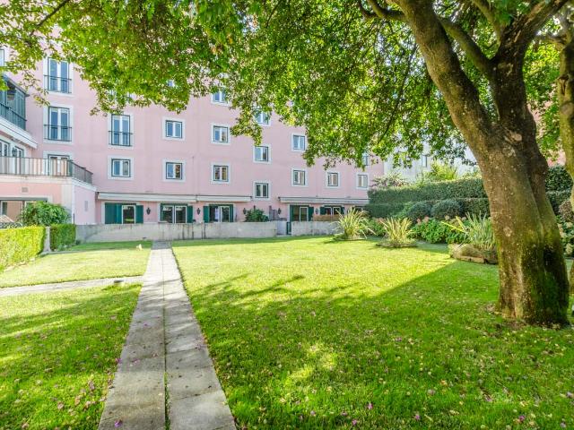 Apartamento com terraço privado e garagem na Lapa!