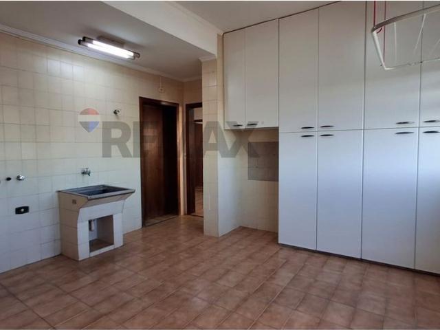 Apartamento com tres suites area nobre do centro espaçoso e seguro