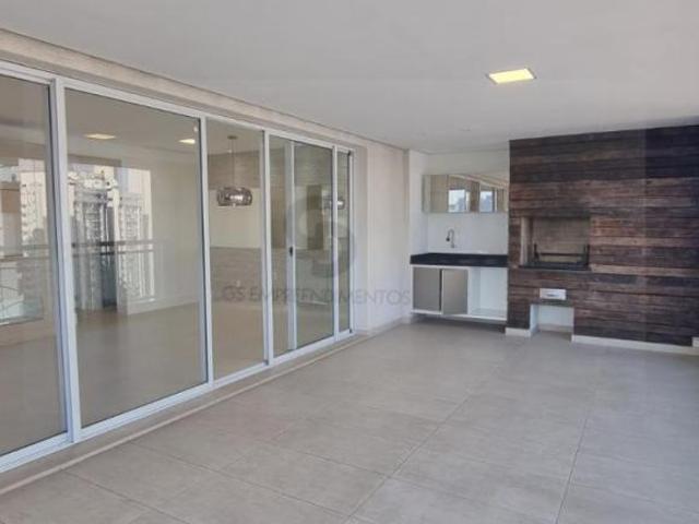 Apartamento com varanda gourmet, próximo do Parque do ibirapuera