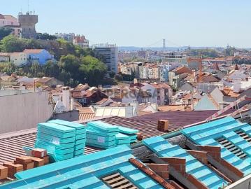 Apartamento 2 quartos com vista em condominio com jardim e piscina, Arroios