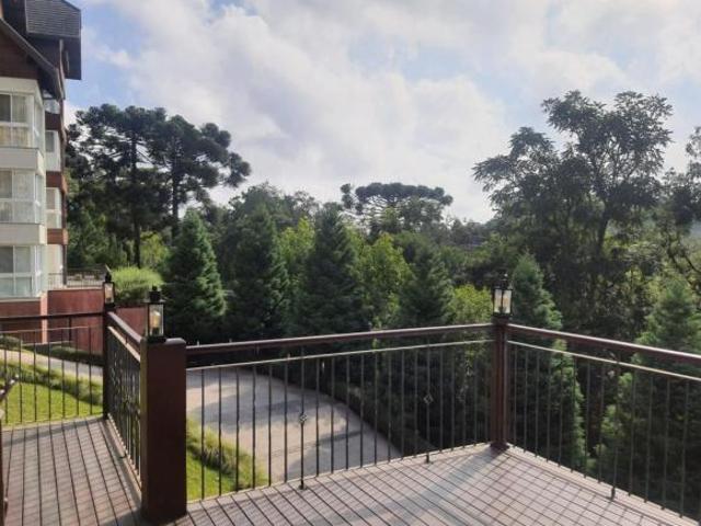 APARTAMENTO COM VISTA EM GRAMADO