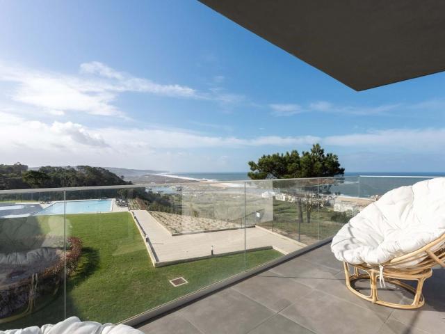 Nazaré Sunset Views | Apartamento com Vista Mar, Piscina e J. 65m² Nazaré