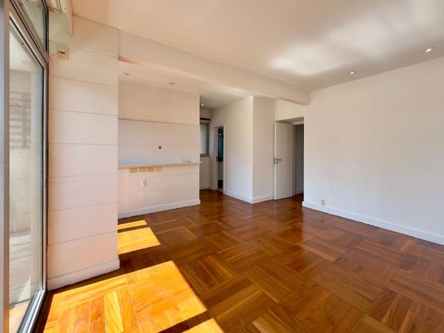 Apartamento com vista panorâmica para locação no Alto Leblon