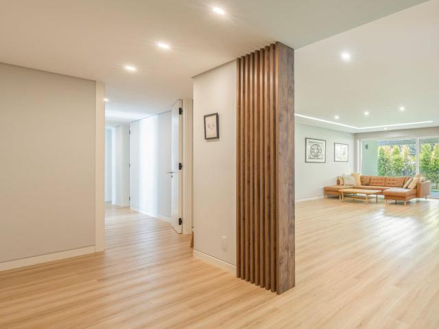 Apartamento como novo e jardim, centro Carcavelos 205m² Carcavelos e Parede