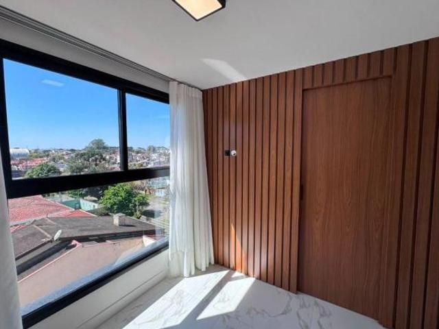 APARTAMENTO COMPACTO, MODERNO E BEM LOCALIZADO NO GUABIROTUBA