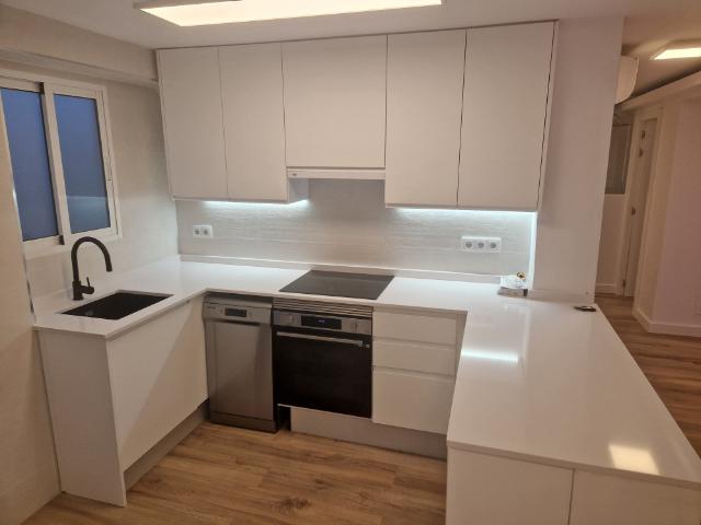 Apartamento completamente reformado cerca del mar
