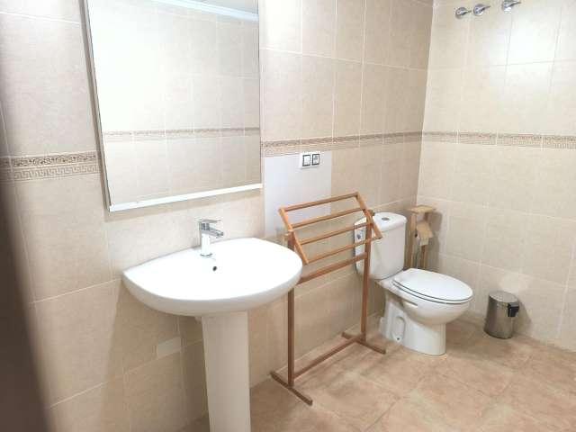 Apartamento completo de 2 habitaciones en Los Rocamora