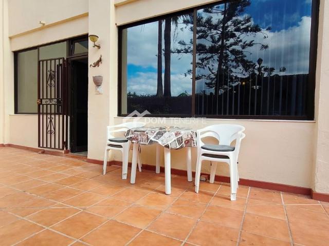 APARTAMENTO con 2 dormitorios en El Duque en venta 50m² Arona