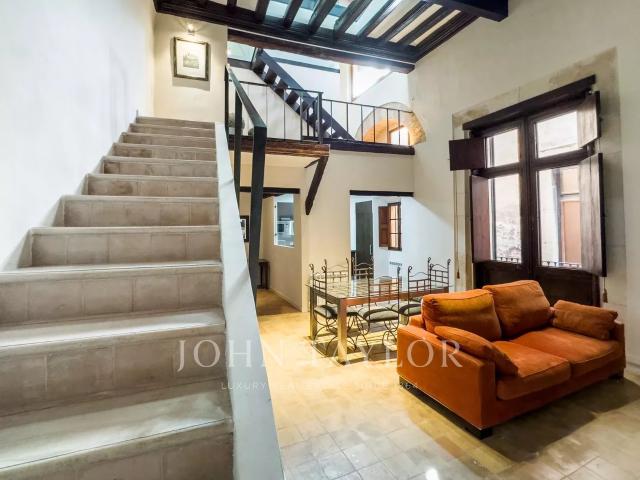 Apartamento con carácter, terraza privada en el casco antiguo de Palma