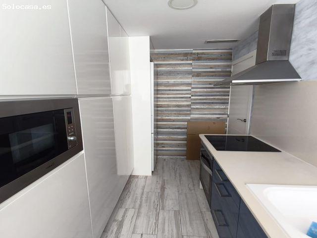 Apartamento con agradables vistas al mar y gran terraza