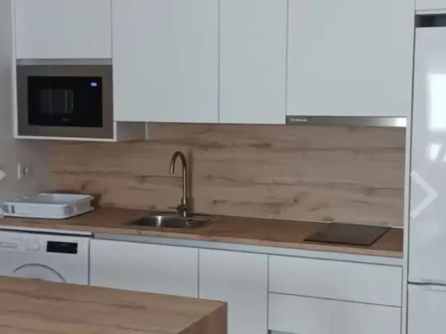 Apartamento con ascensor en alquiler en Calle Cruz