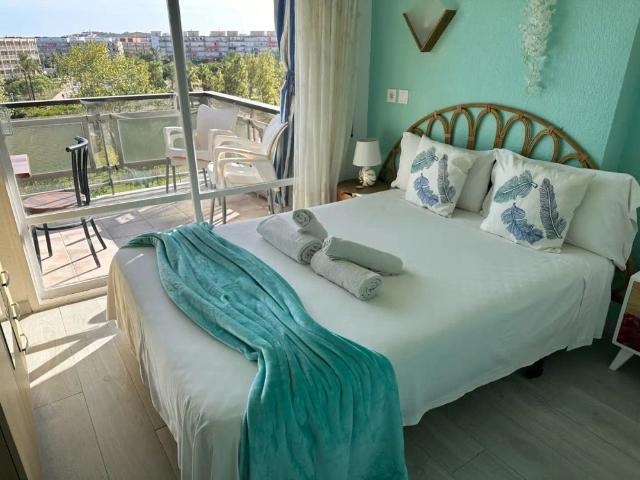 Apartamento con ascensor en alquiler en Carrer de Joaquim Serra 2