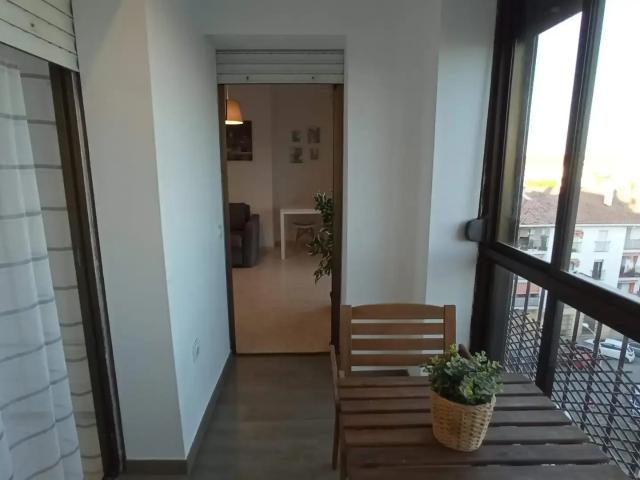 Apartamento con ascensor en alquiler en Avenida Divina Pastora Plaza de Toros