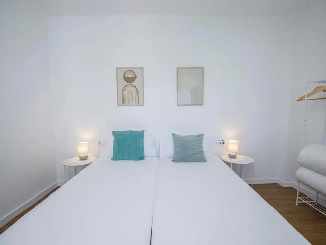 Apartamento con ascensor en alquiler en MONTSENY STA EUGENIA 55