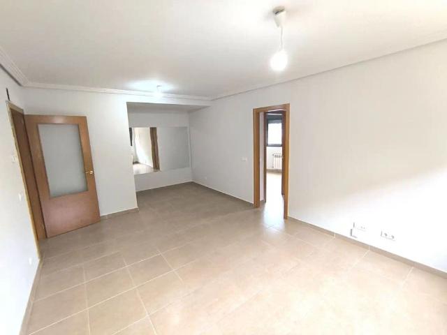 Apartamento con ascensor en alquiler en Puerta de Toledo Atalaya