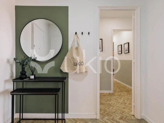 Apartamento con ascensor en alquiler en Via Augusta