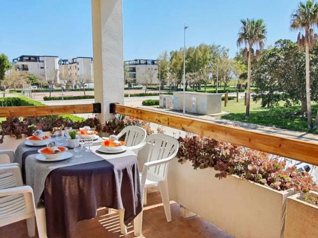 Apartamento con balcón en alquiler en Avinguda Borrons