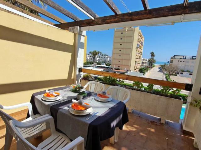 Apartamento con balcón en alquiler en Avinguda Borrons