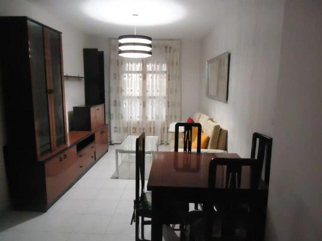 Apartamento con balcón en alquiler en Calle de Jussepe Martínez