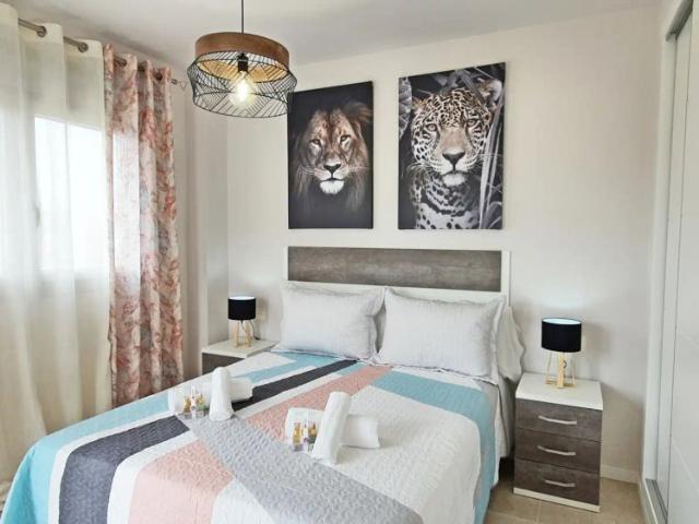 Apartamento con balcón en alquiler en Carrer de Joan de Joanes