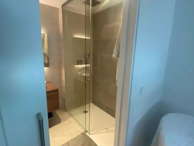Apartamento con balcón en alquiler en Carrer del Llorer