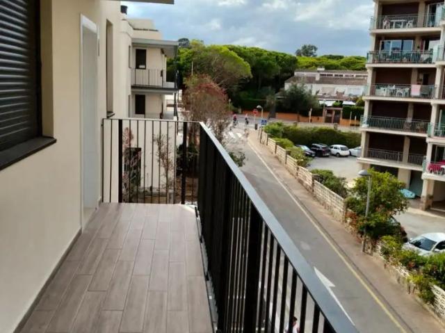 Apartamento con balcón en alquiler en Carrer del Rec