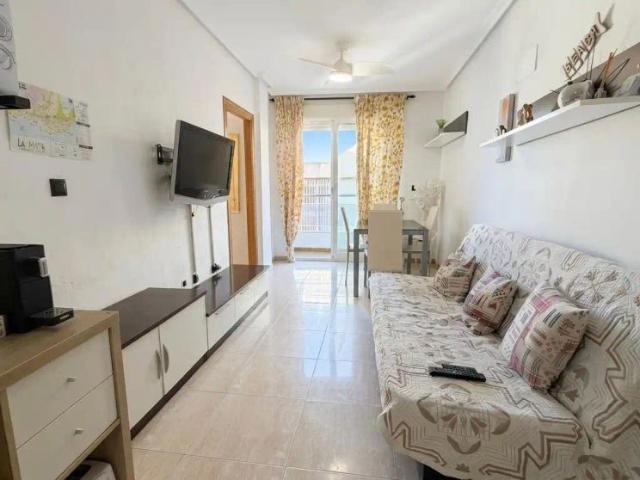 Apartamento con balcón en alquiler en La Mata