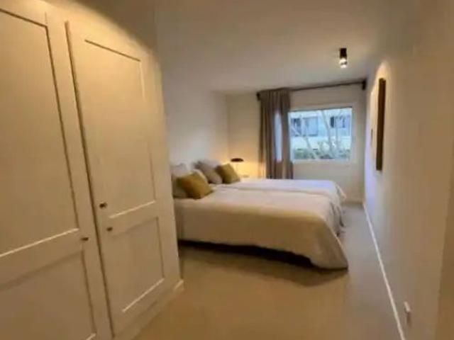 Apartamento con balcón en alquiler en Passeig Canadell