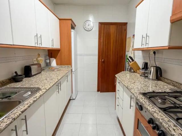 Apartamento con balcón en alquiler en Vallpineda Santa Bárbara
