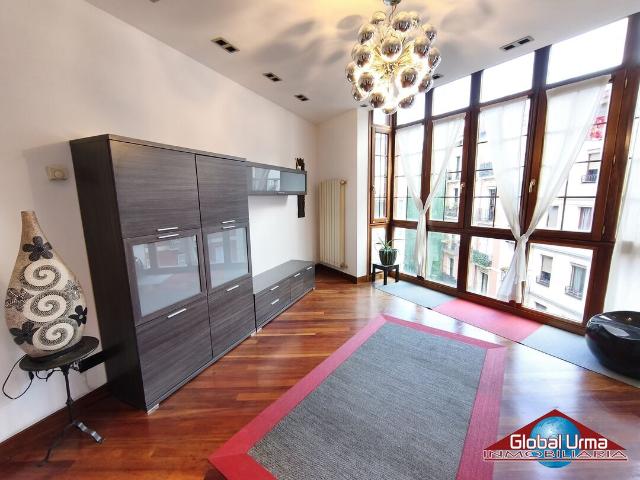 APARTAMENTO CON GA+TR EN BILBAO