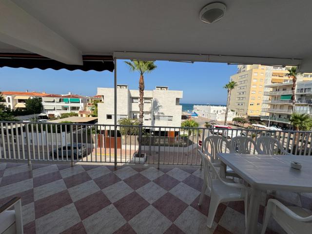 APARTAMENTO CON GRANDISIMA TERRAZA CON VISTAS AL MAR
