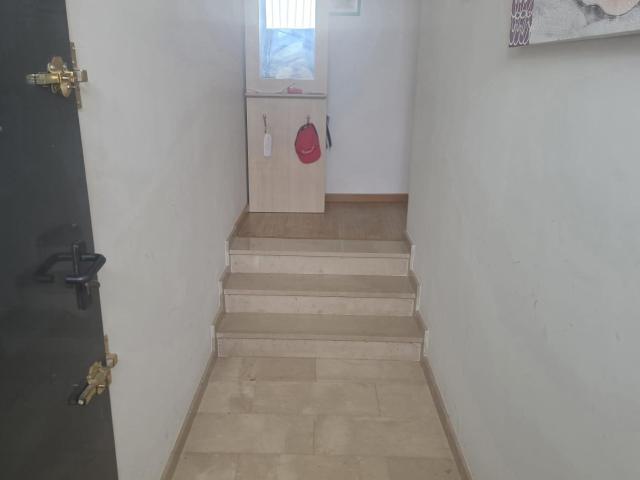 APARTAMENTO CON ENTRADA INDEPENDIENTE Y COCHERA