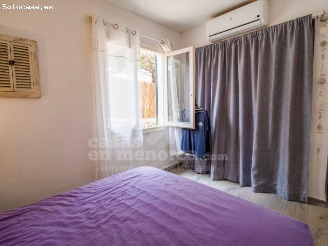 Apartamento con jardín privado y parking en Punta Prima