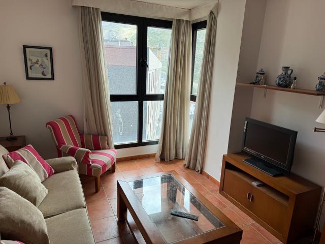Apartamento con las mejores vistas en la zona baja, con garaje