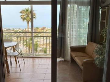 Apartamento con licencia turística y vistas panorámicas al mar