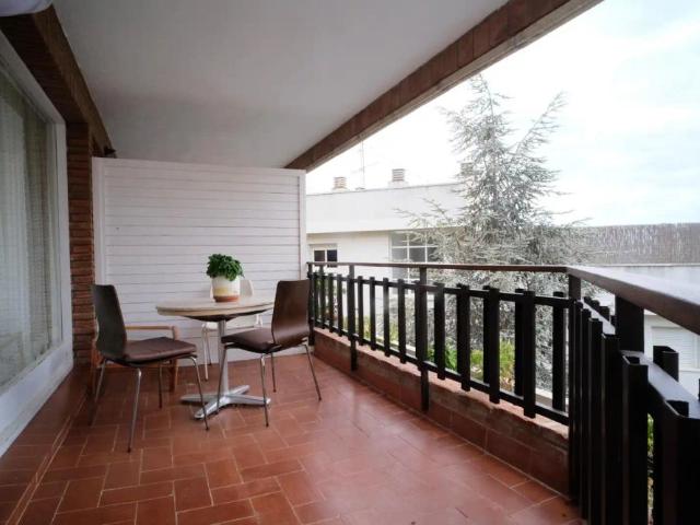 Apartamento con piscina en alquiler en Riera