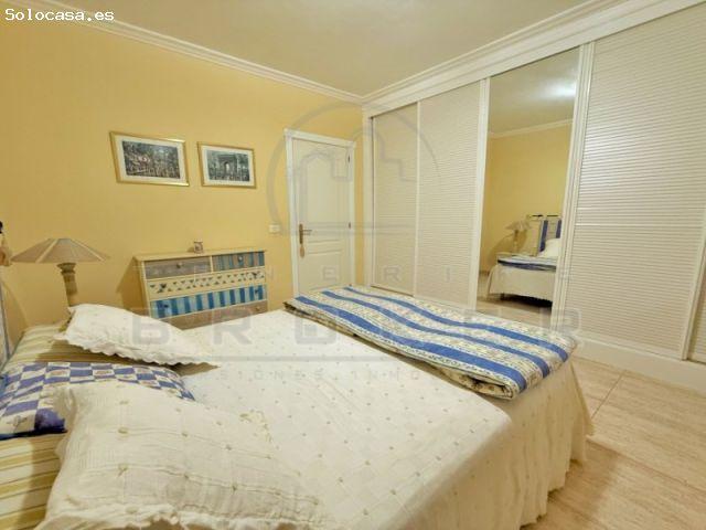 Apartamento con plaza de garaje y piscina