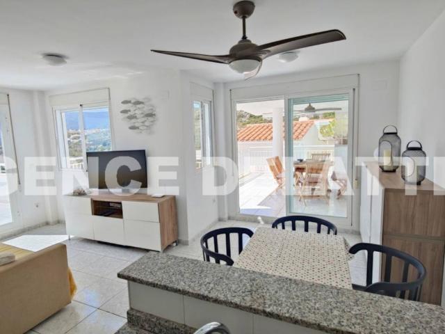 Apartamento con terraza frente al mar en Cerromar – confort y vistas privilegiadas