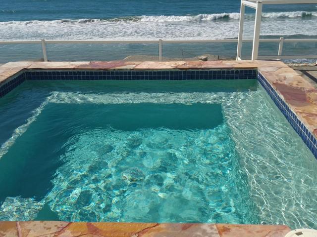 Apartamento con vista al mar y totalmente amueblado en Playas de Tijuana