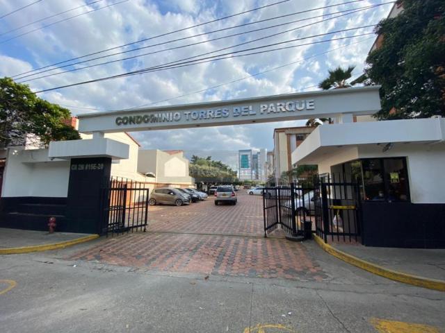 APARTAMENTO CONJUNTO TORRES DEL PARQUES APTO 301 TORRE D, Av. Libertadores, Torres Del Parque, Cúcuta